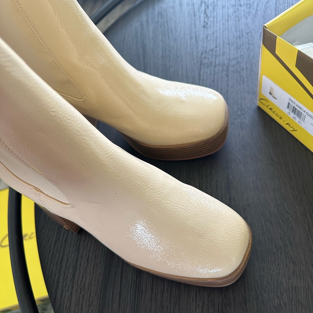 Circus Sam Edelman Stace Platform Boot, size 8,Vanilla glossy, eggshell color - Picture 7 of 14